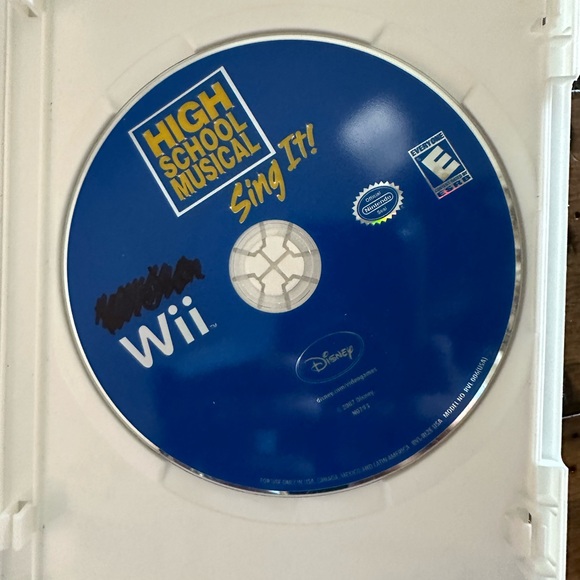 Lot of 3 Nintendo Wii Disney Games Sing It and Dance - Picture 5 of 12